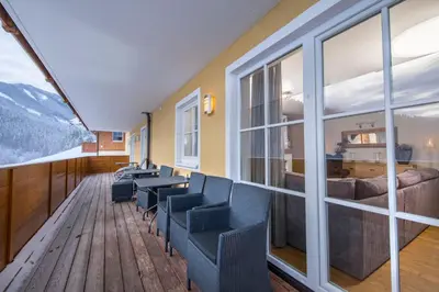 Ein Sitzbereich in der Unterkunft Holidayhome with Sauna Genieten in Saalbach Top E2