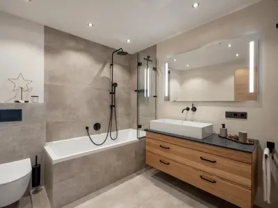 Ein Badezimmer in der Unterkunft Ferienwohnung Tirolglück mit großem Garten