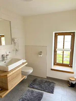 Ein Badezimmer in der Unterkunft Gasthof Franziskibad