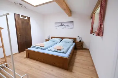 Ein Bett oder Betten in einem Zimmer der Unterkunft Haus Simona