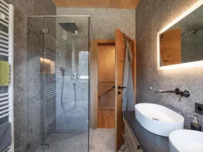 Ein Badezimmer in der Unterkunft Apartment sZuahäusl