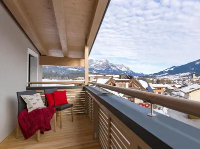 Ein allgemeiner Bergblick oder ein Berglick von der Ferienwohnung aus