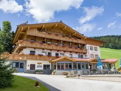 Das Gebäude in dem sich die Pension befindet