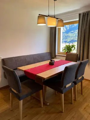 Ein Sitzbereich in der Unterkunft Ferienwohnung Trattner