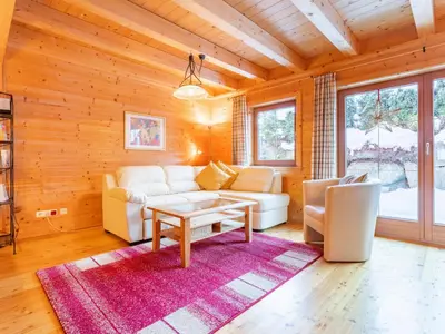 Ein Sitzbereich in der Unterkunft Chalet Wildschönau