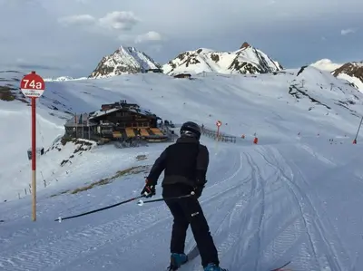 Ski-in & Out Alpine Style Apartment near Kitzbühel im Winter