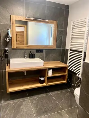 Ein Badezimmer in der Unterkunft BERGZEIT Appartements