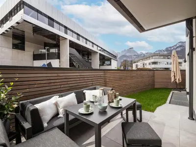 Ein allgemeiner Bergblick oder ein Berglick von der Ferienwohnung aus
