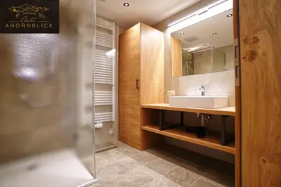 Ein Badezimmer in der Unterkunft Chalet Ahornblick