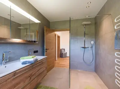 Ein Badezimmer in der Unterkunft Hinterlaiming