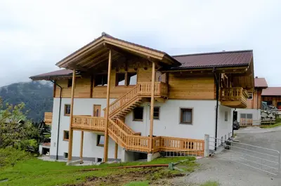 Das Gebäude in dem sich die Ferienwohnung befindet