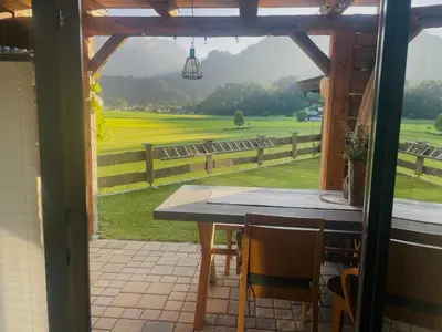 Ein allgemeiner Bergblick oder ein Berglick von der Ferienwohnung aus