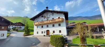 Ein allgemeiner Bergblick oder ein Berglick von der Ferienwohnung aus