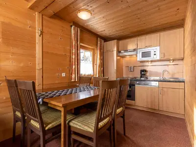 Küche/Küchenzeile in der Unterkunft Holiday Home Lindenalm by Interhome