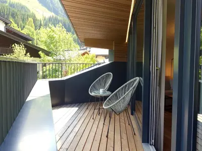 Ein Balkon oder eine Terrasse in der Unterkunft Bergzeit Apartments right on the ski slope