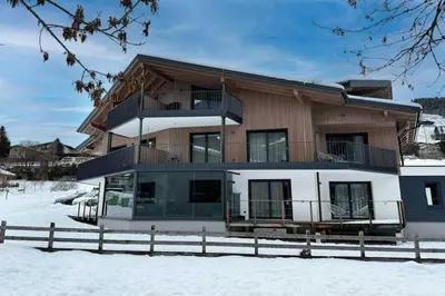 Das Gebäude in dem sich die Ferienwohnung befindet