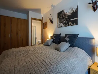 Ein Bett oder Betten in einem Zimmer der Unterkunft Kitzb heler Alpenlodge Top A6 with private panoramic sauna