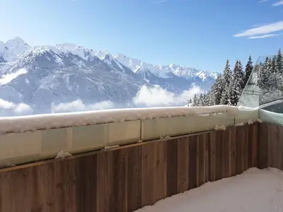 Ein allgemeiner Bergblick oder ein Berglick von der Ferienwohnung aus