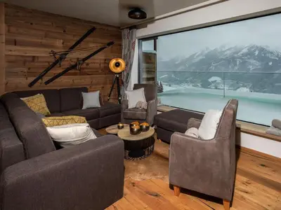 Ein allgemeiner Bergblick oder ein Berglick von der Ferienwohnung aus