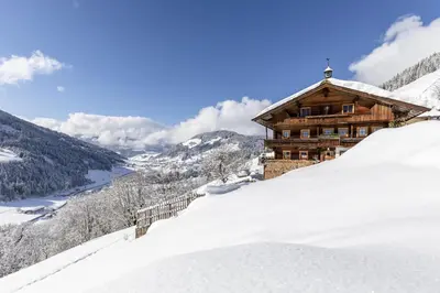 Appartementhaus Hubert im Winter