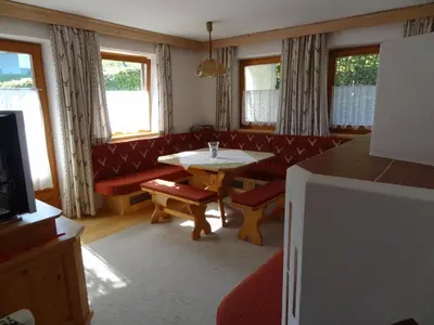 Ein Sitzbereich in der Unterkunft Appartementhaus Hubert