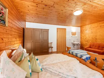 Ein Bett oder Betten in einem Zimmer der Unterkunft Holiday Home in Zillertal near Ski Slopes
