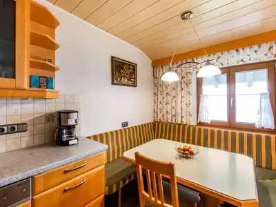 Küche/Küchenzeile in der Unterkunft Holiday Home in Zillertal near Ski Slopes
