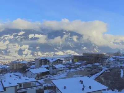 Ein allgemeiner Bergblick oder ein Berglick von der Ferienwohnung aus