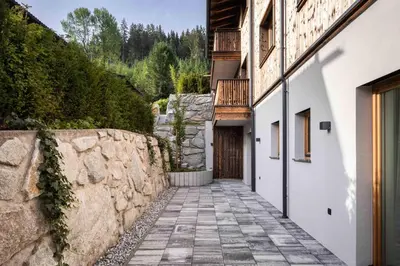 Das Gebäude in dem sich die Ferienwohnung befindet