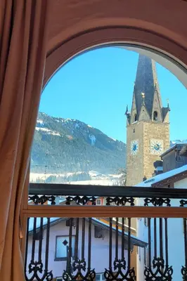 Ein allgemeiner Bergblick oder ein Berglick von der Ferienwohnung aus