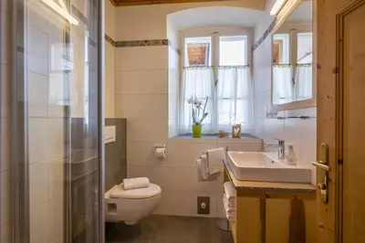 Ein Badezimmer in der Unterkunft Haus Haggenmüller