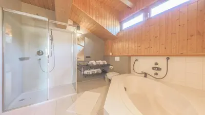 Ein Badezimmer in der Unterkunft Chalet Lindau Fieberbrunn - by ONE VILLAS
