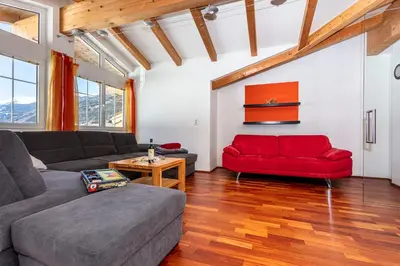 Ein Sitzbereich in der Unterkunft Chalet Habachtal - Wildkogel