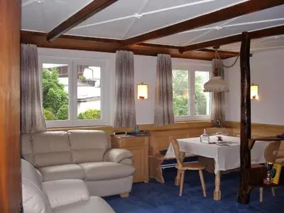 Ein Sitzbereich in der Unterkunft Appartements Jochum