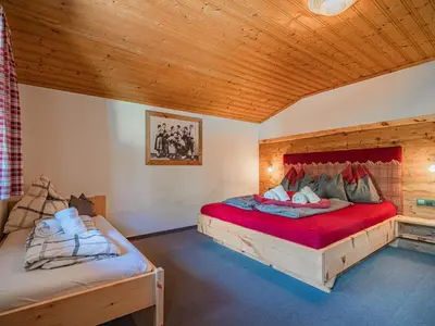Ein Bett oder Betten in einem Zimmer der Unterkunft Strasshof