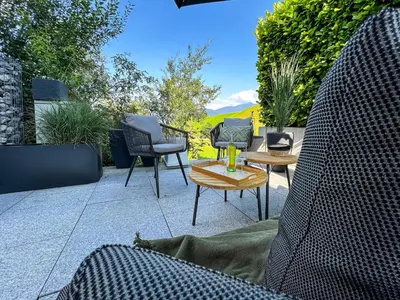 Ein Sitzbereich in der Unterkunft Mid Mountain Apartment Tirol