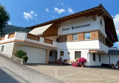 Das Gebäude in dem sich das Bed & Breakfast befindet