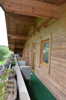 Ein Garten an der Unterkunft Haus Panorama