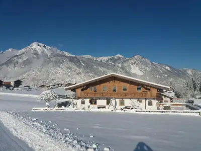 Haus Panorama im Winter