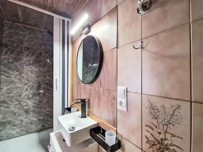 Ein Badezimmer in der Unterkunft Holiday Home Lamplberg by Interhome