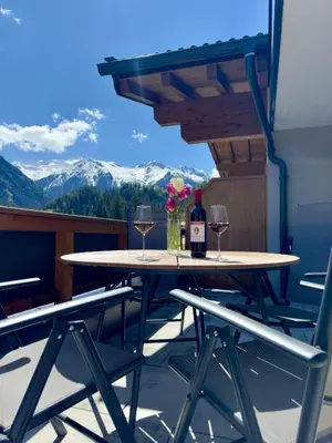 Ein allgemeiner Bergblick oder ein Berglick von der Ferienwohnung aus