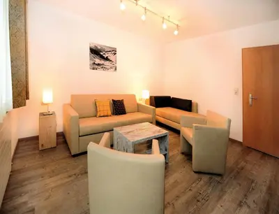 Ein Sitzbereich in der Unterkunft Appartements Zwölferkogelblick