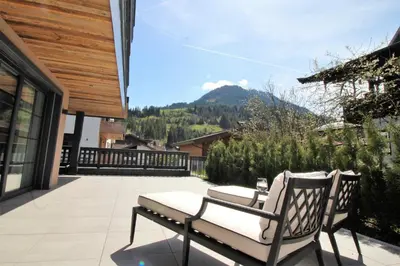Ein allgemeiner Bergblick oder ein Berglick von der Ferienwohnung aus