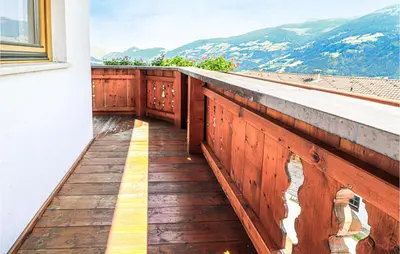 Ein allgemeiner Bergblick oder ein Berglick von der Ferienwohnung aus