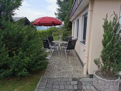 Ein Garten an der Unterkunft Appartement Schneeberger