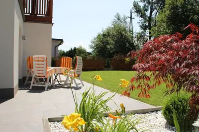 Ein Garten an der Unterkunft Haus Eder