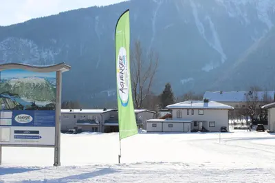 Ein allgemeiner Bergblick oder ein Berglick von der Ferienwohnung aus