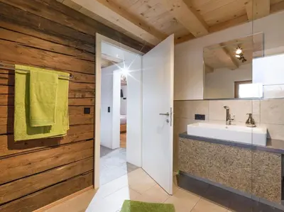 Ein Badezimmer in der Unterkunft Trattenbachhof