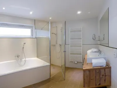 Ein Badezimmer in der Unterkunft Appartementhotel Sonnenhof