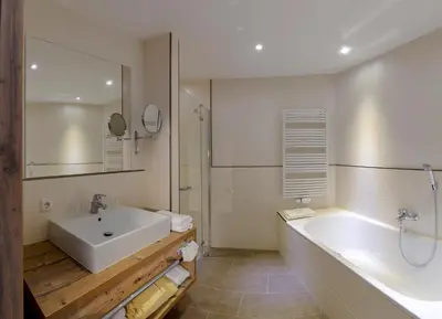 Ein Badezimmer in der Unterkunft Appartementhotel Sonnenhof